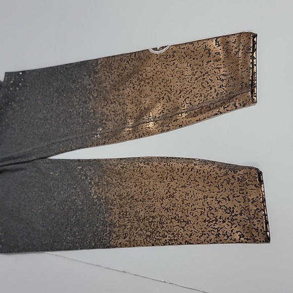 BEYOND YOGA LEGGINGS/ L. - Picture 13 of 15